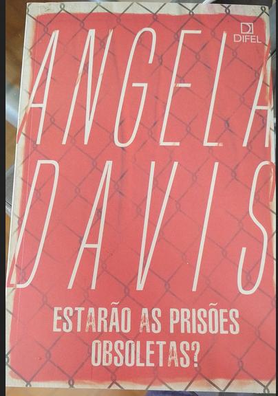 Capa do livro “Estarão as prisões obsoletas”, de Angela Davis